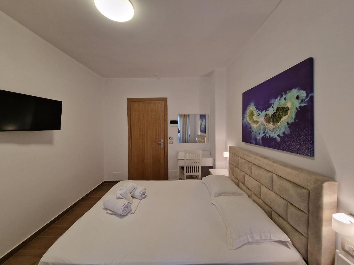 Hotel Queen Margaret Seaside Ksamil Zewnętrze zdjęcie